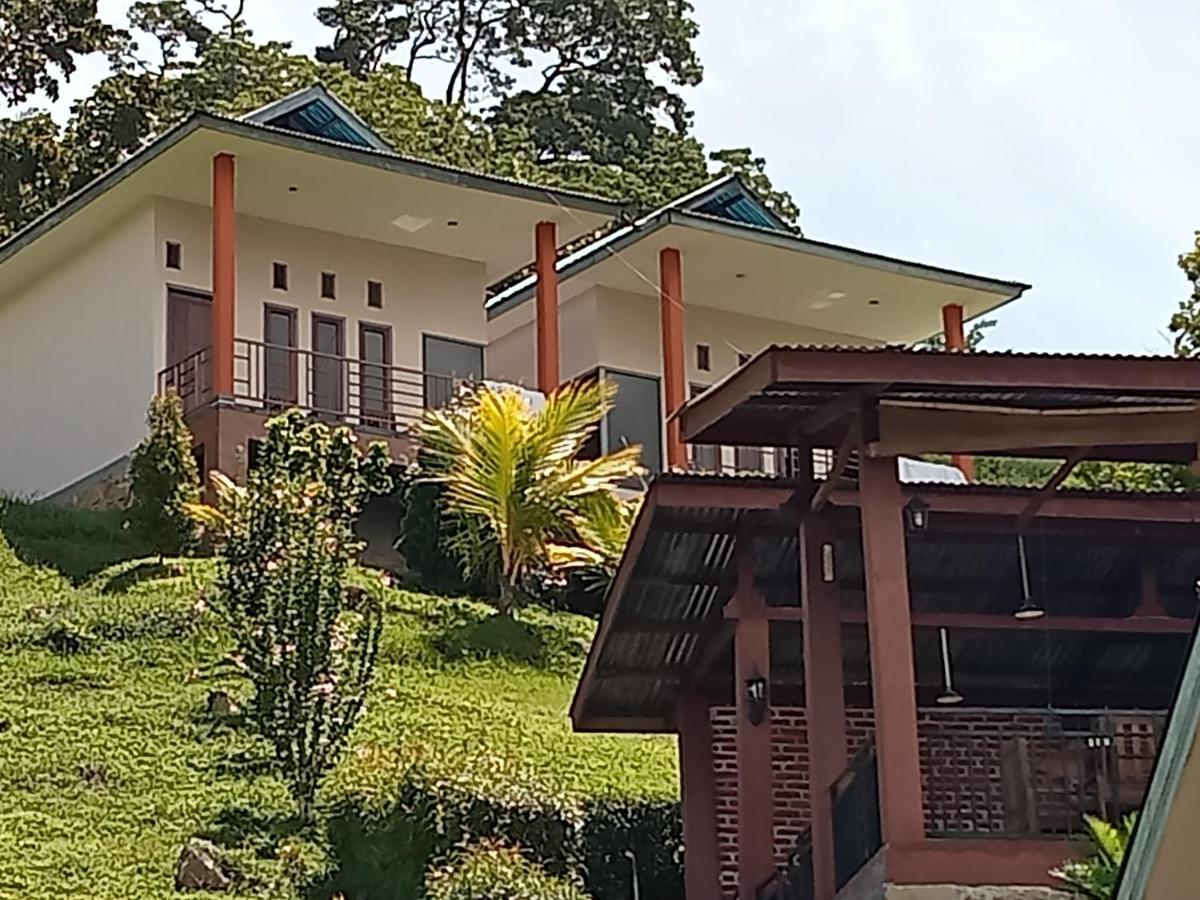 Hotel Moni Mahalika à Kelimutu Extérieur photo