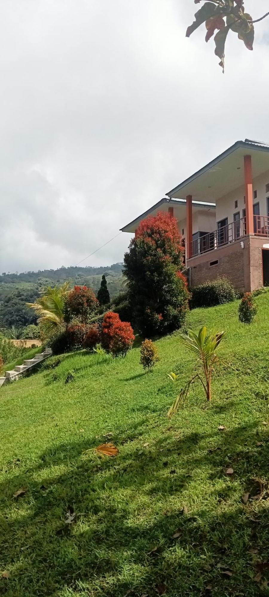 Hotel Moni Mahalika à Kelimutu Extérieur photo